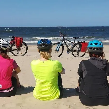 Comfortable Homes With Swimming Pools Prázdninový dům Mielno (Koszalin)